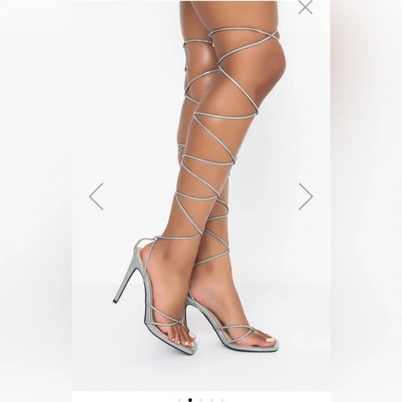 AKIRA AZALEA WANG NIGHTS IN MIAMI STILETTO SANDAL IN GREY - Picture 9 of 10